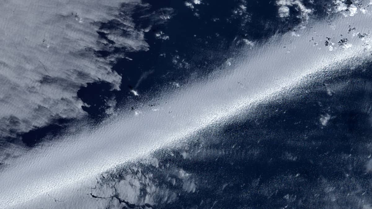 Internal Waves in Celebes Sea