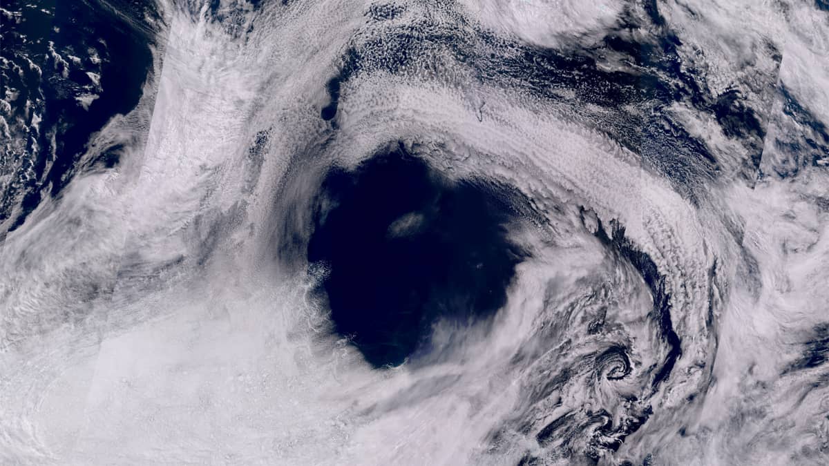 ‘Black Hole’ in Clouds